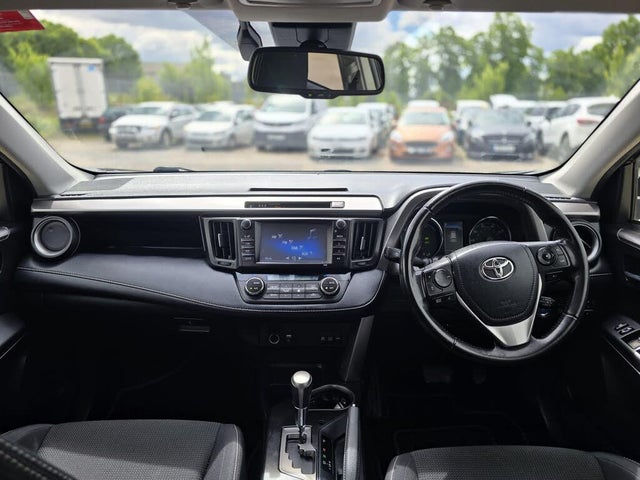 2018_toyota_rav4-pic-1753718797923903134-1024×768-1